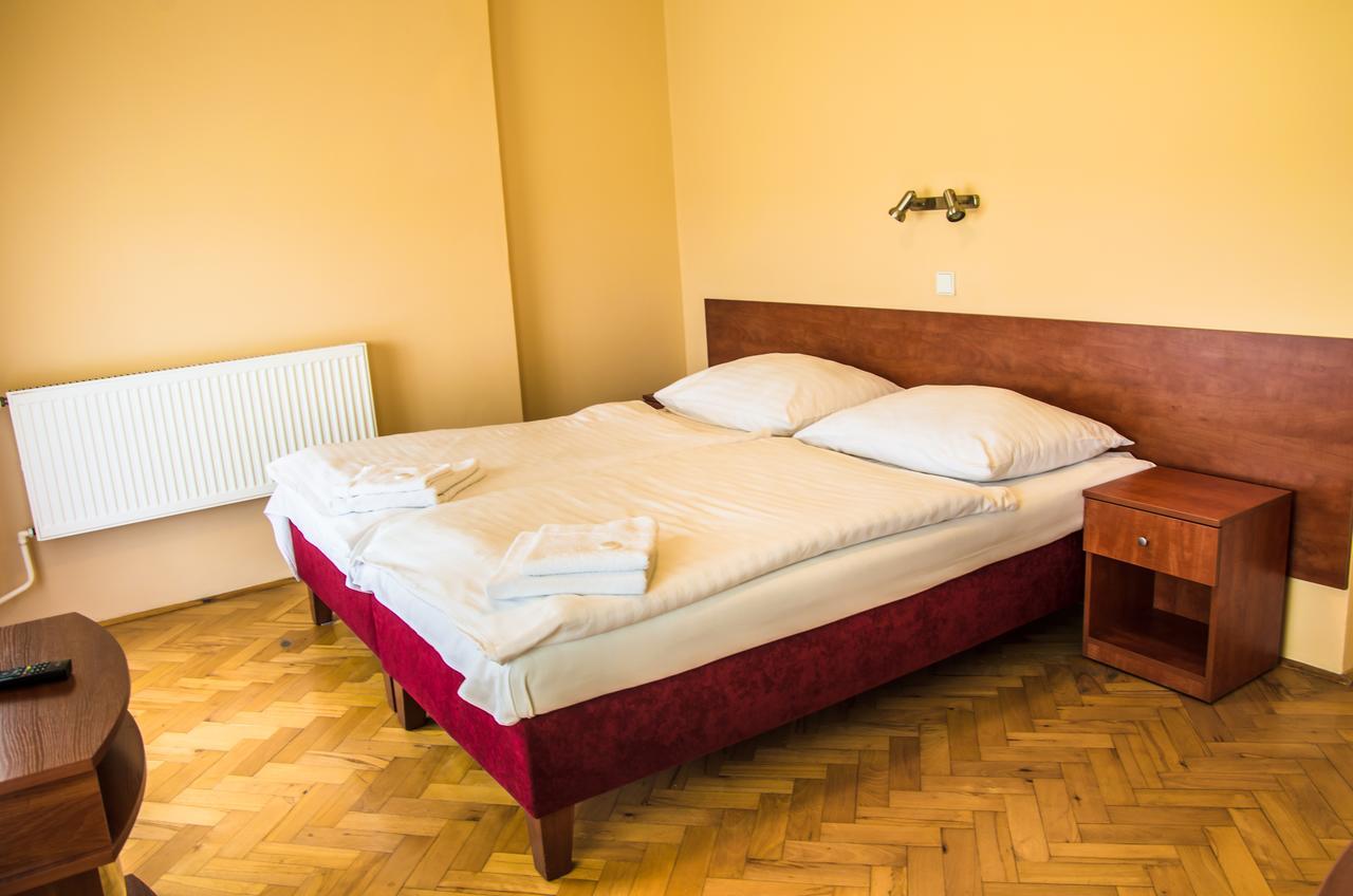 Hotel U Jezera Velky Osek Екстер'єр фото