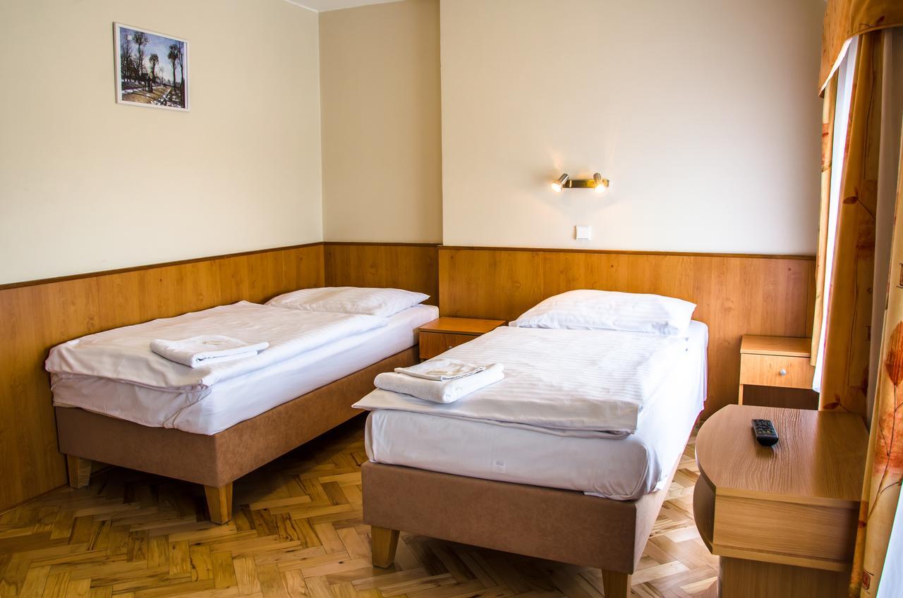 Hotel U Jezera Velky Osek Екстер'єр фото